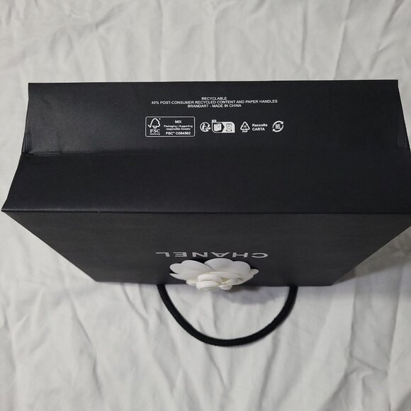 Chanel Gift Shopping Bag Camellia Flower 7.25 x 8.5 x 3.25 in Rope Handle Empty - Picture 5 of 9